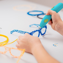 myFirst 3D-pen til kreativitet og unikke kunstv�rker